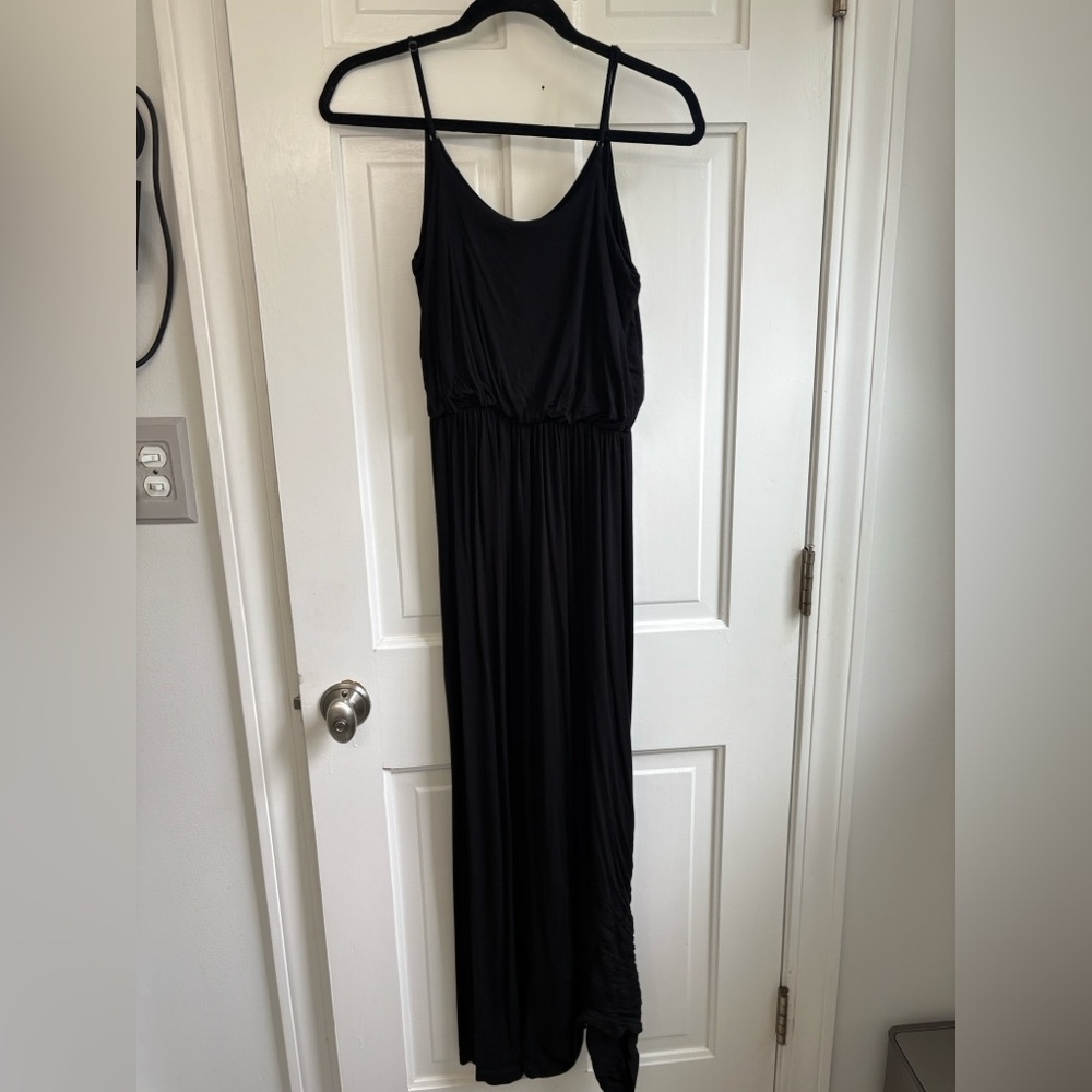 Lush Elegant Black Maxi Dress